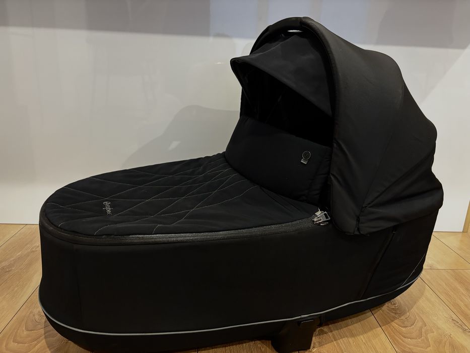 Cybex Priam 2.0 Lux Gondola Deep Black