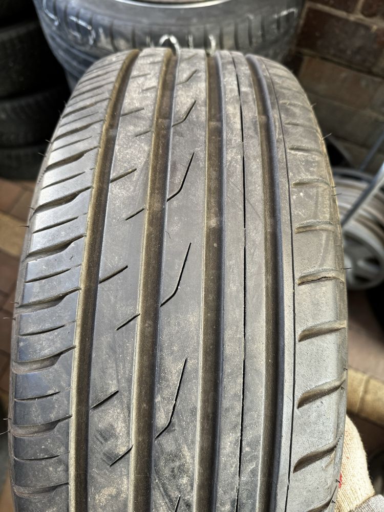 Komplet opon letnich 205/65 R15 TOYO