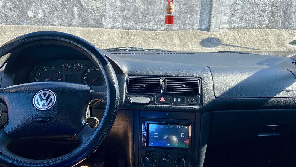 Volkswagen Golf 4 1.4 Gasolina 2000