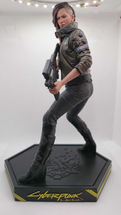 Cyberpunk 2077 - statuetka Female V od Dark Horse
