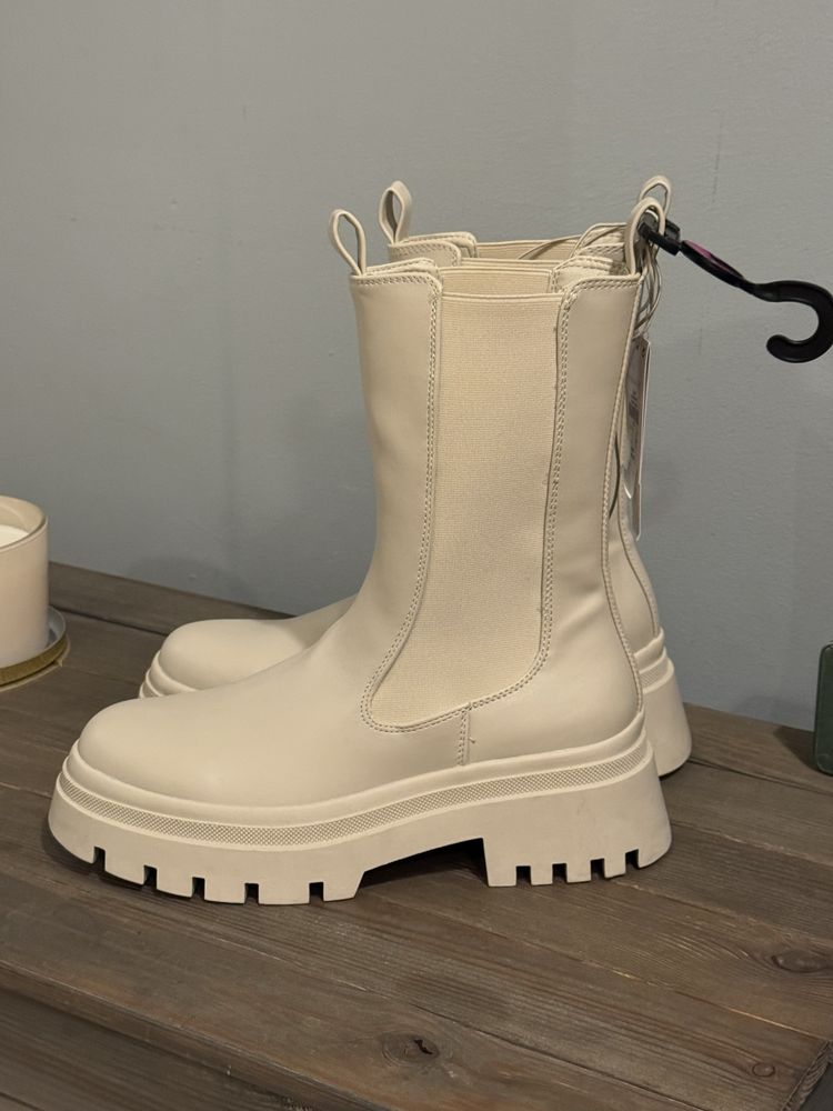 Kozaki Primark bezowe Damskie 38