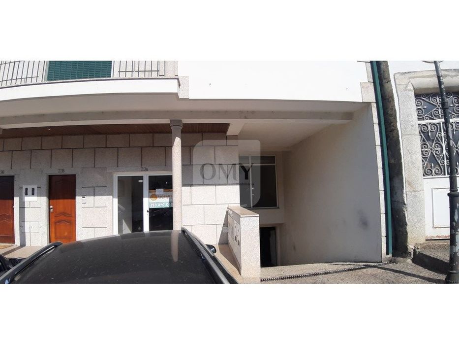 Loja de 112 m2 na Vila de Murça