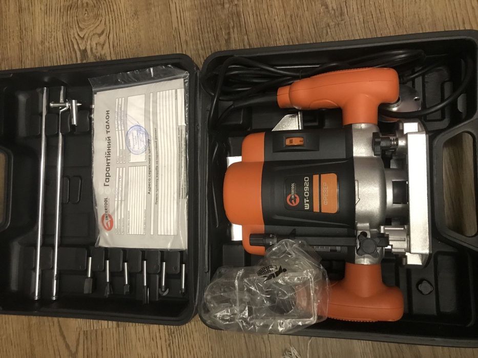 Фрезер INTERTOOL WT-0920