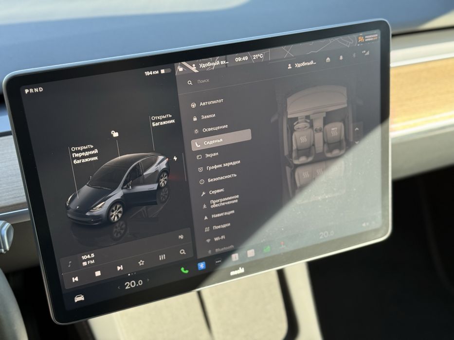 Продаю Tesla Y 2024