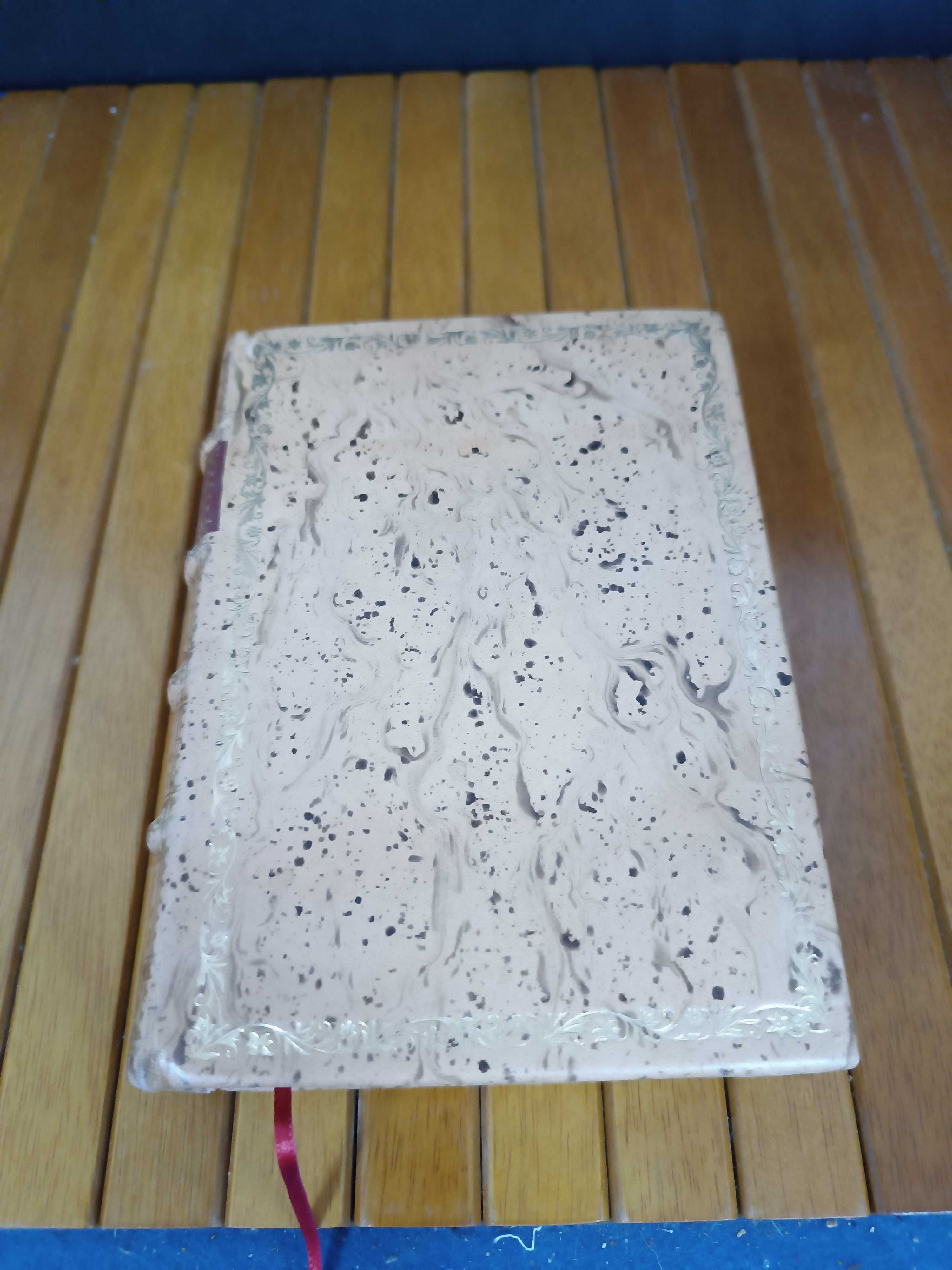 Livro um seculo de pintura e escultura portuguesas Museu de arte