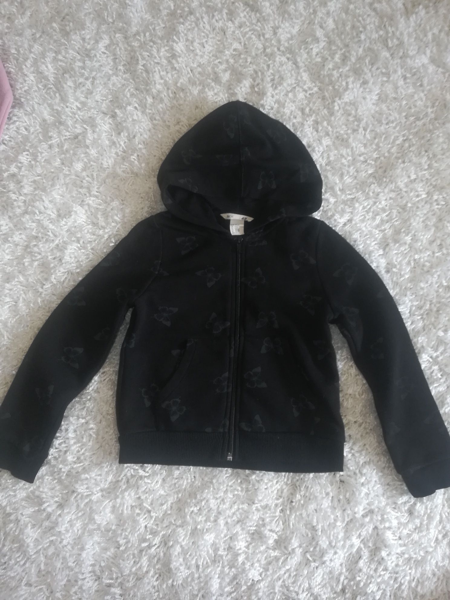 **Piękna** Paczuszka Bluz H&M, C&A, Tape A Loeeil rozm. 110/116 i 122