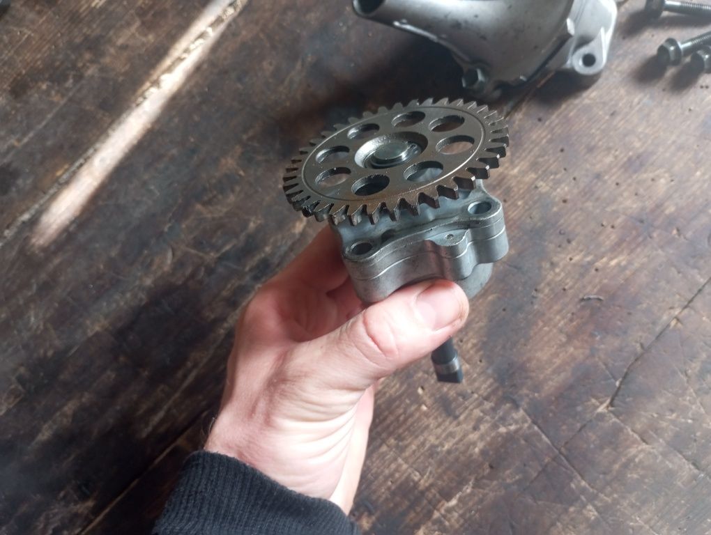 Pompa oleju smok silnika filmik Suzuki GSXR 750 600 srad nr 1.89+1.152