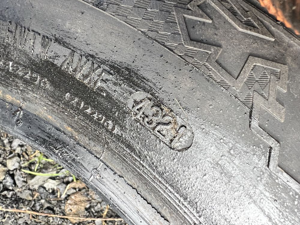 4xopona zimowa CONTINENTAL w rozmiarze 175/65 R15