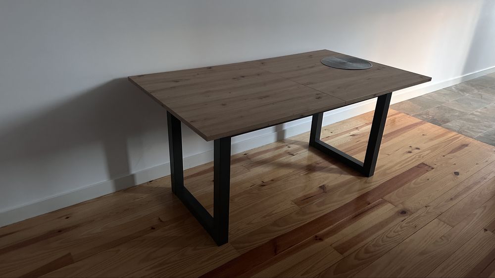 Mesa de refeicoes