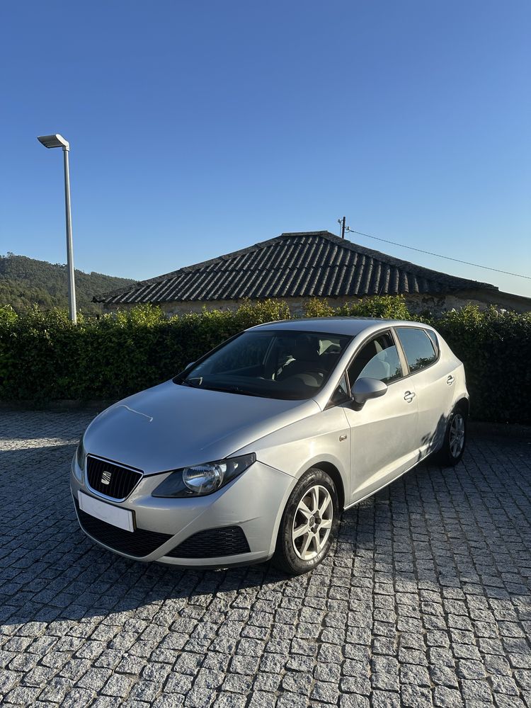 Vendo ou troco Seat Ibiza 6j 2008 Gasolina troco por mota de agua