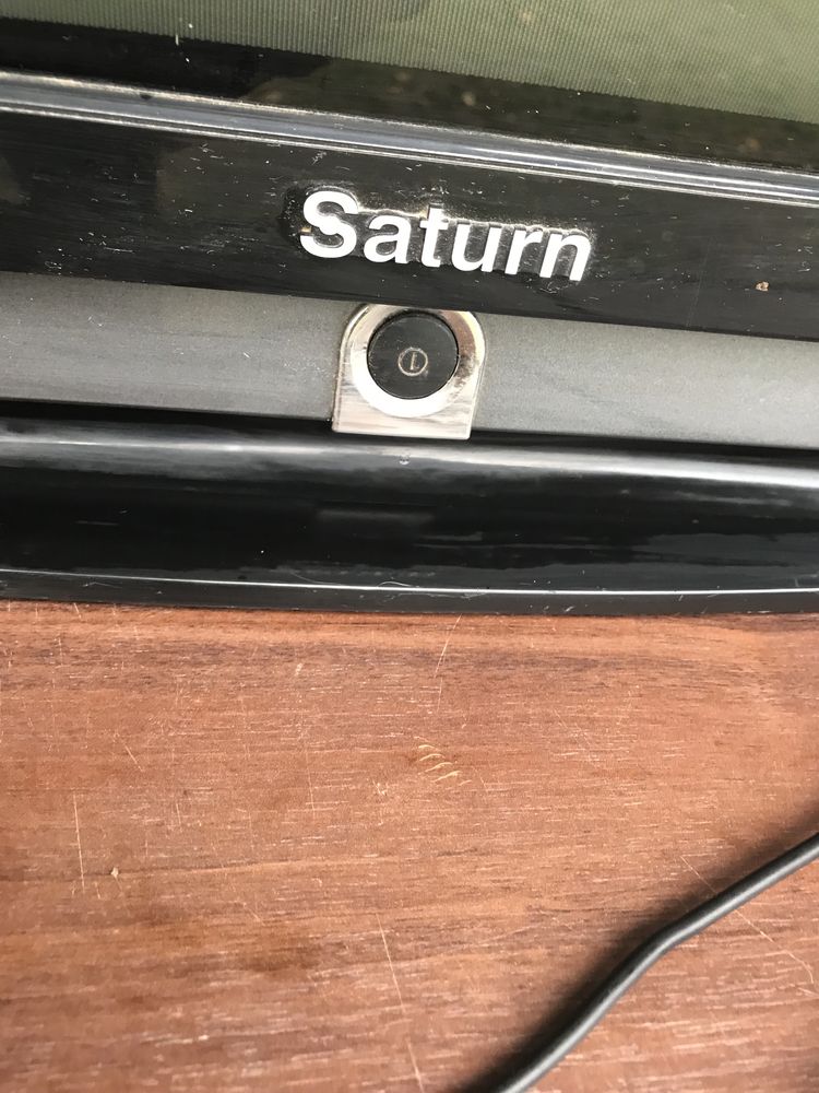 Продаю телевізор Saturn