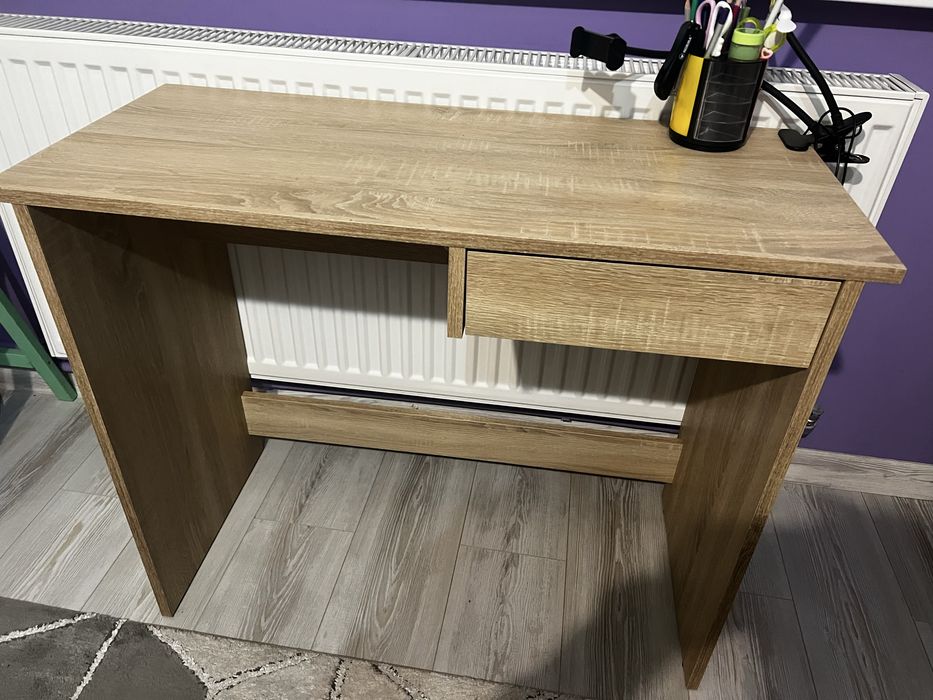 Стіл письмовий, парта