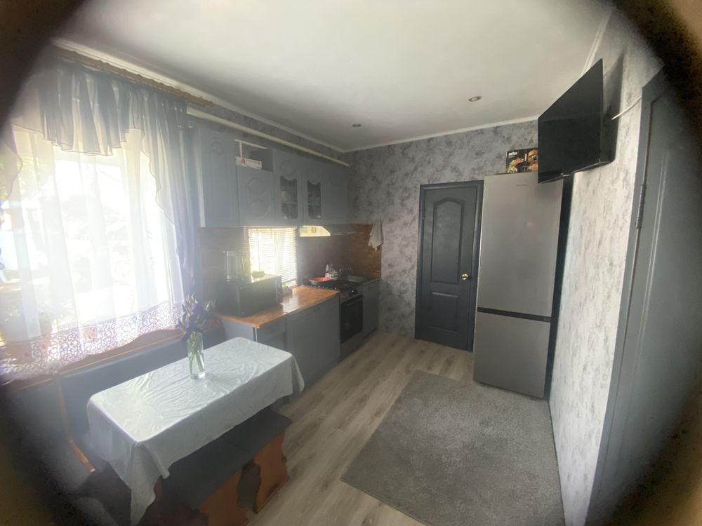 Продам 2-х поверховий будинок м.Конотоп