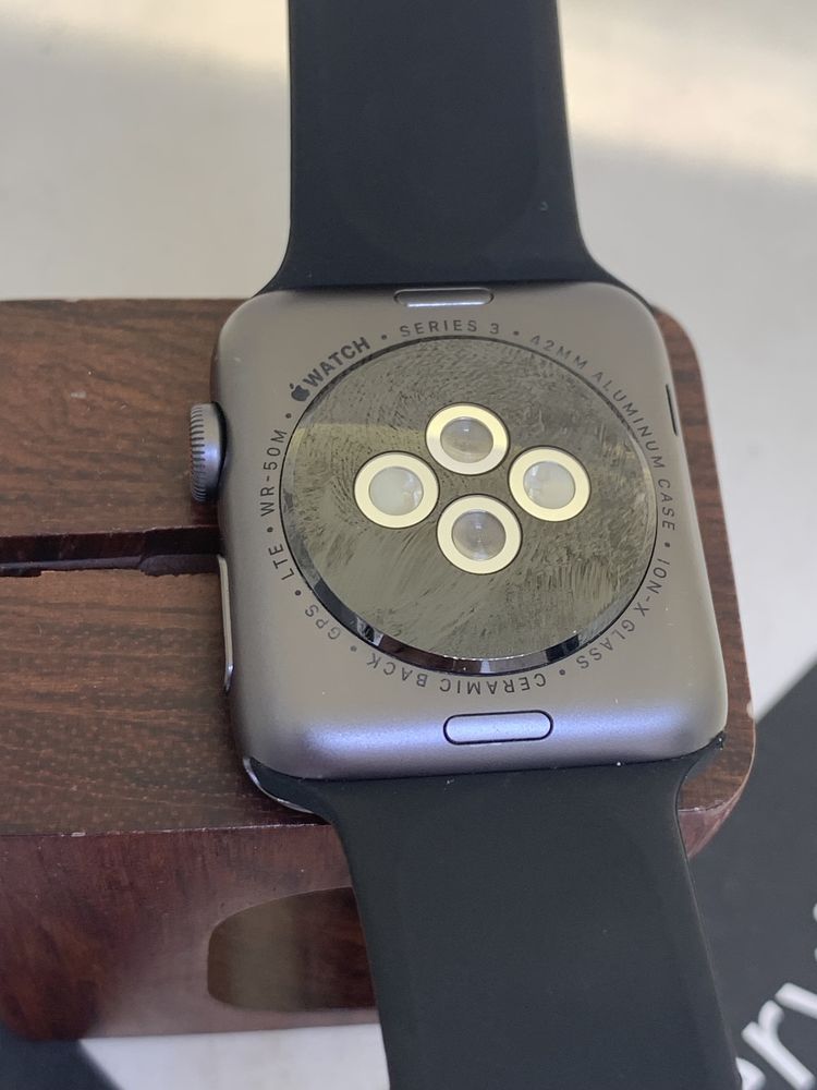 Оригінальні  apple watch series 3 42 mm space gray