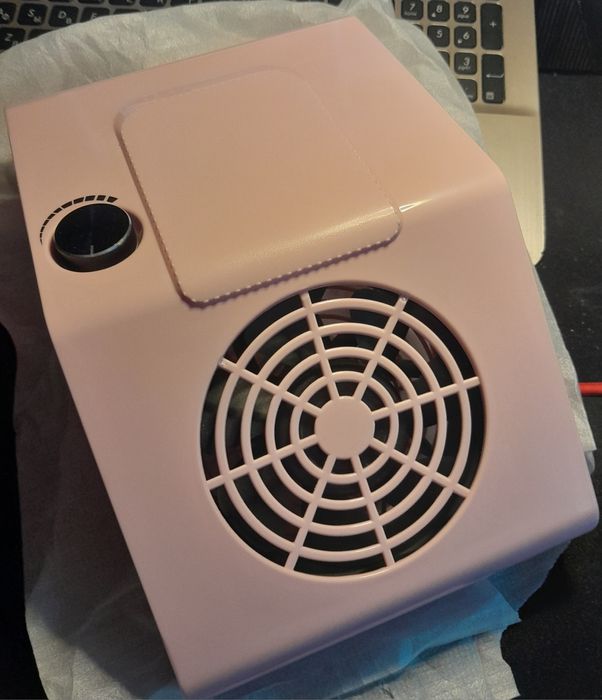 Продам витяжку для нігтів