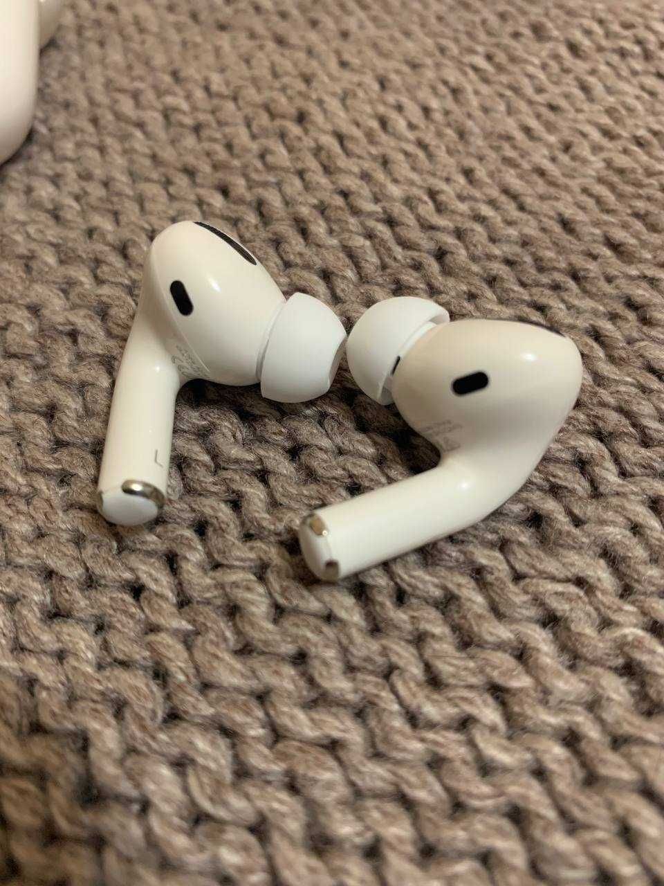 навушники Airpods Pro як нові