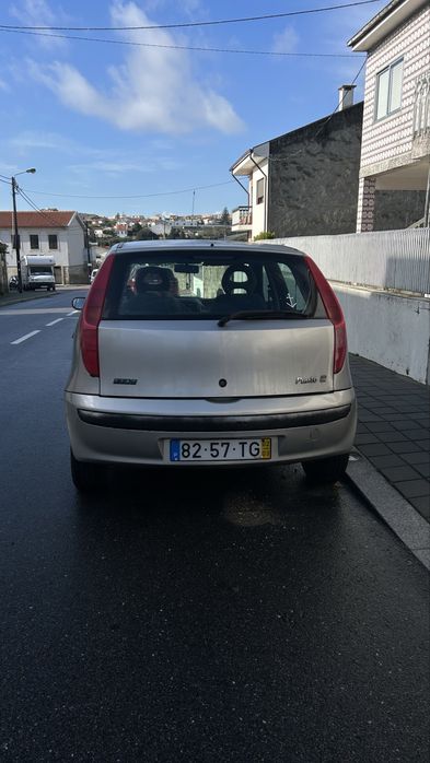 FIAT PUNTO 1.2 Gasolina | 2000 | 209.000 KM- LEIA O ANÚNCIO