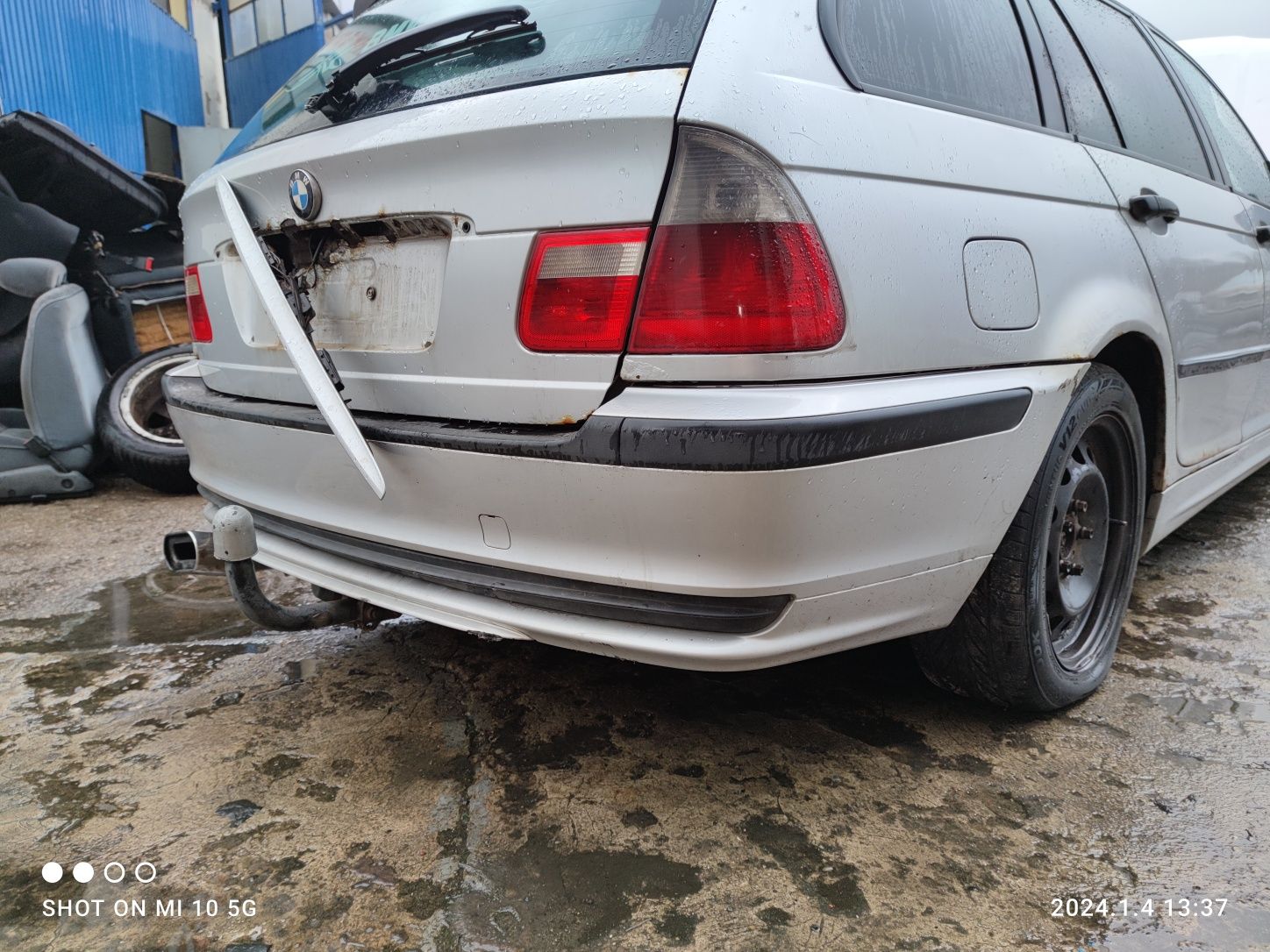 BMW E46 kombi zderzak tył titansilber 354/7