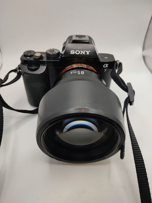 Sony Alpha A7 ilce 7 z obiektywem Viltrox 85/1.8  Lumik Zduńska Wola
