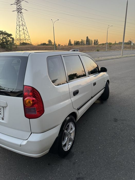 Mitsubishi Space star 2004