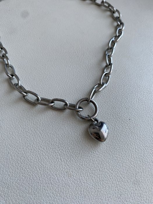 Naszyjnik wisiorek z łańcucha z sercem kolor srebrny