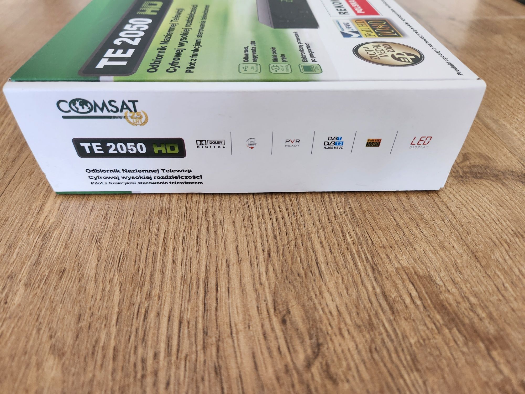 Nowy z pilotem dekoder DVB-T/T2 Comsat TE 2050 HD