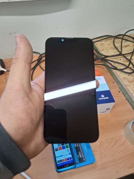 Oryginalny wyświetlacz iphone 13