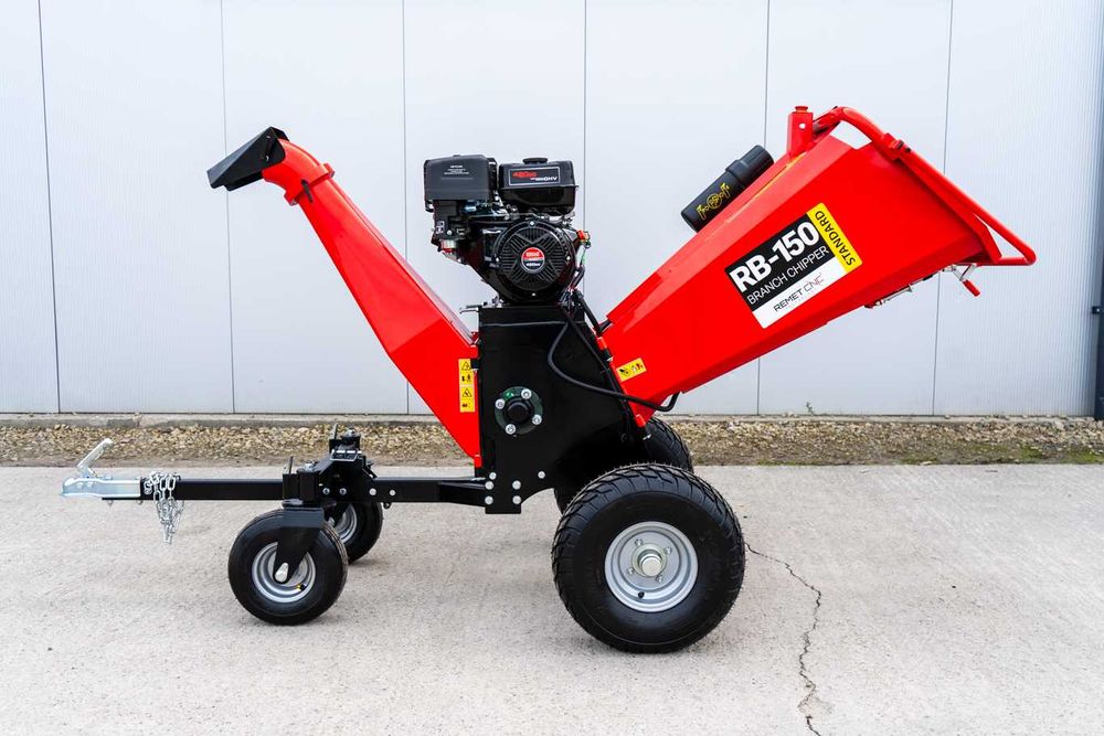 Rębak spalinowy REMET RB-150 == rozdrabniacz do gałęzi
