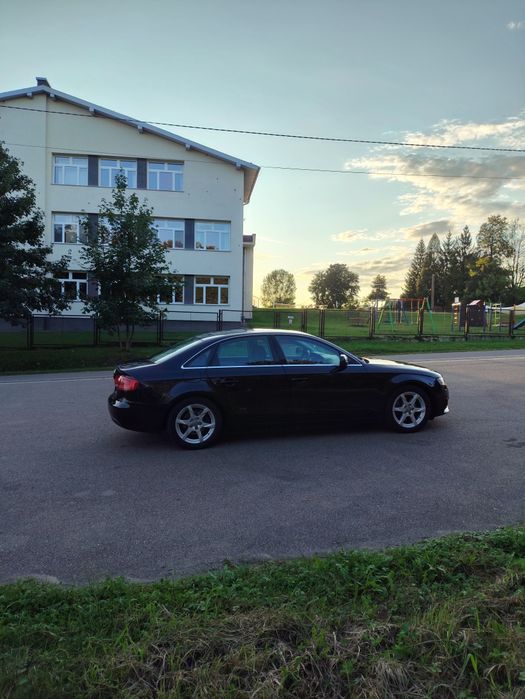 Audi A4 b8 super stan.