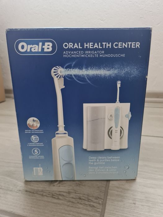 Irygator Oral B Health Centre with OXYJET waterflosser
