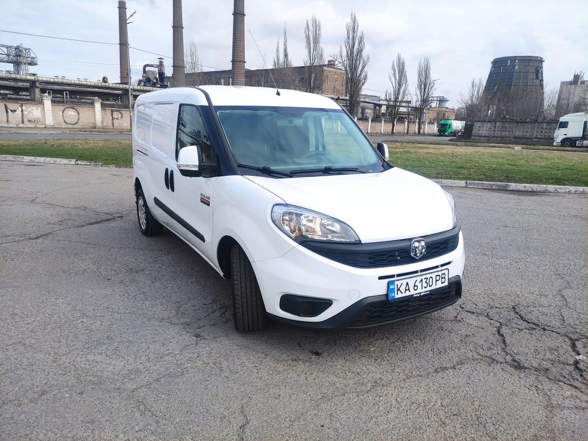 Продам Fiat Doblo maxi, 6 дверний вантажний на Автоматичній Кпп...