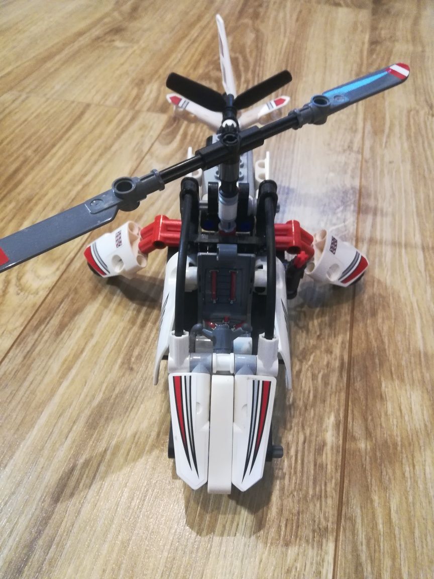 Lego Technic Ultralight Helicopter