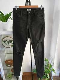 Czarne jeansy Bershka M 38