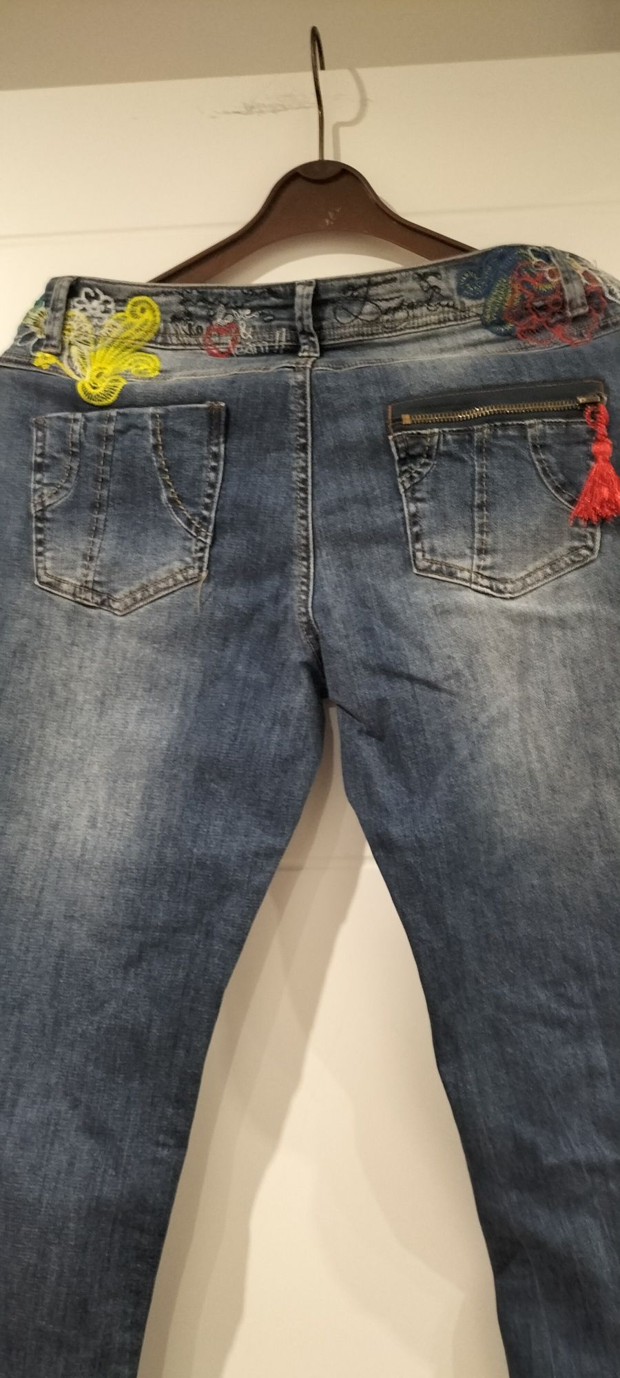 Spodnie dżinsowe firmy Desigual,rozm.30