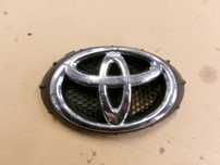 ZNACZEK EMBLEMAT TOYOTA AYGO II   PRZÓD  18-22  LIFT