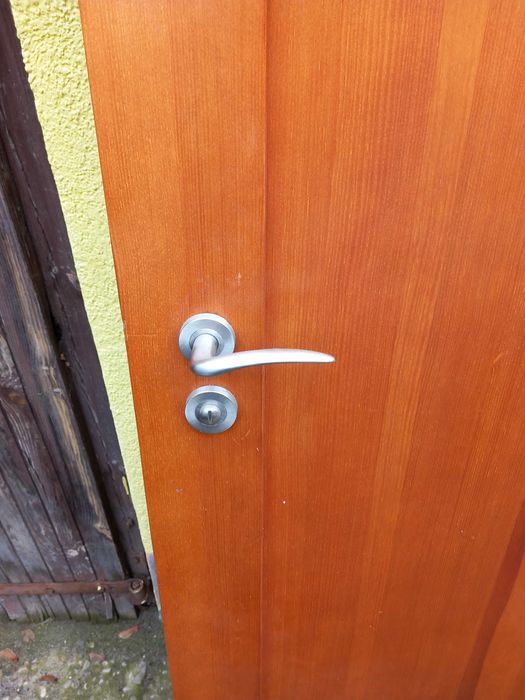 Drzwi wewnętrzne z Bulajem 2 sztuki prawe i lewe