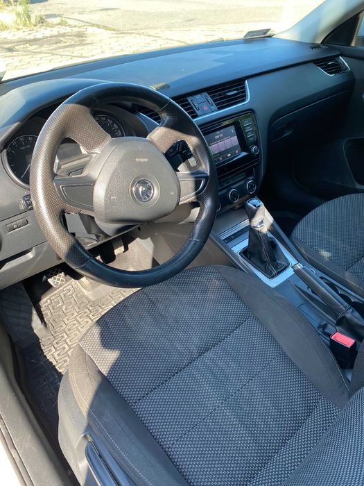 WYNAJEM AUT wypożyczalnia samochodów, auto zastępcze SKODA OCTAVIA