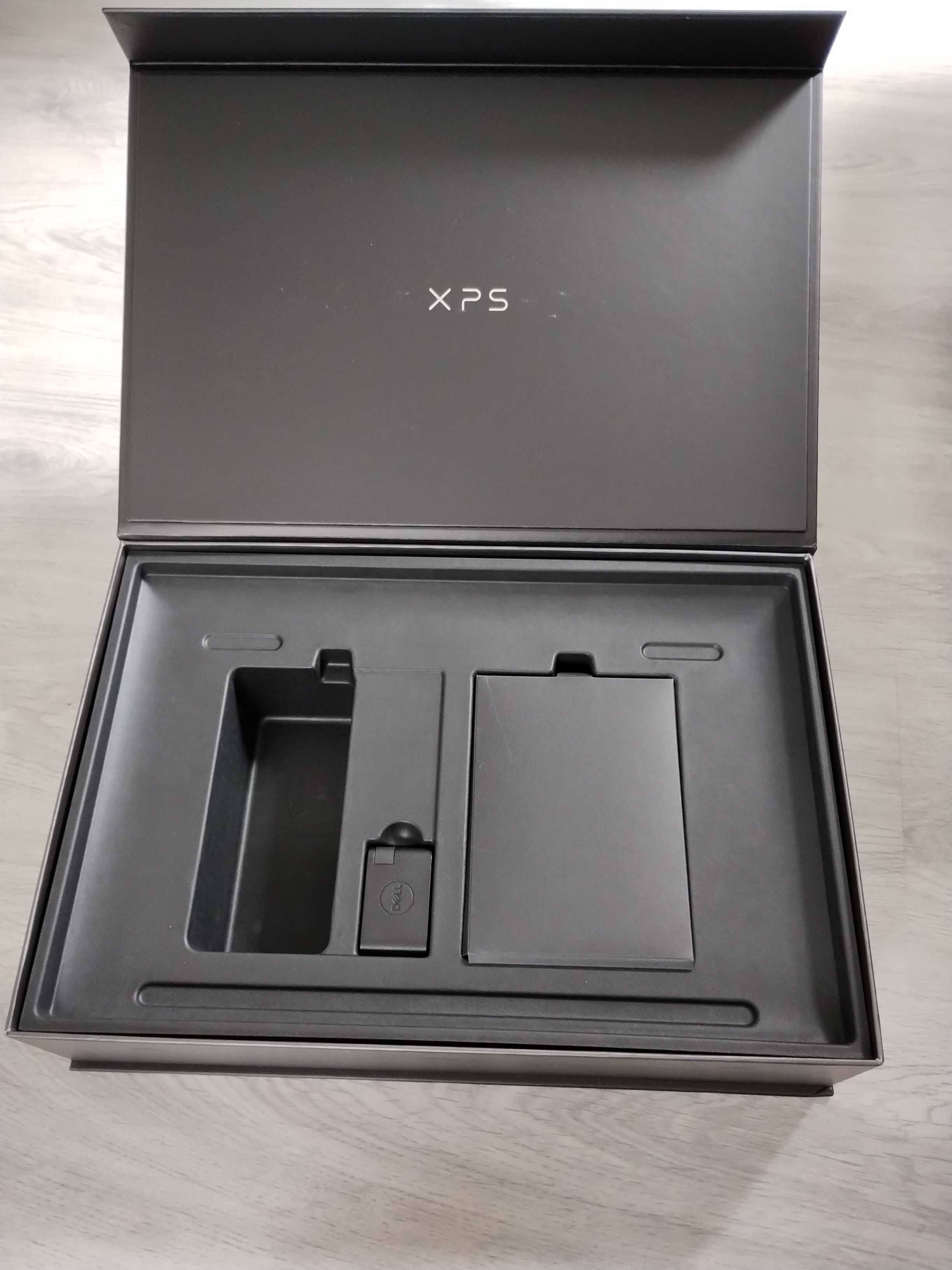 Dell XPS 17 9730 i9 64GB 1TB GeForce RTX 4080 W11 FVAT