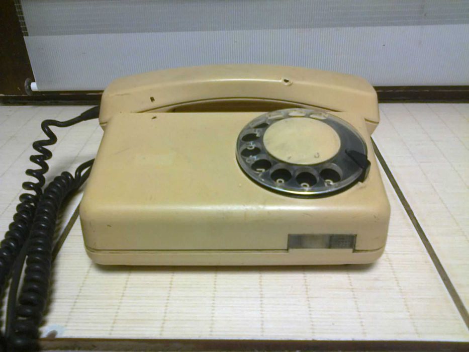 Telefony stacjonarne tarczowy .alarmowy Telkom 70/80