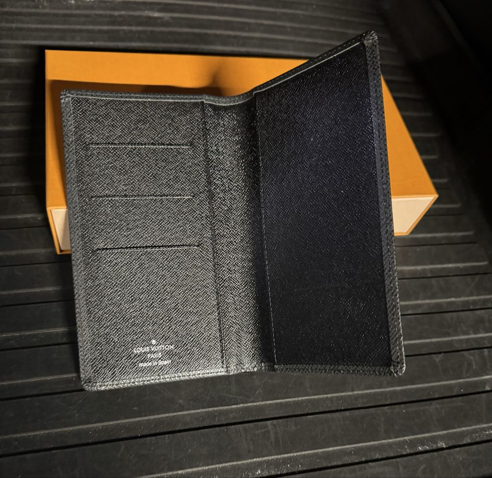 Capa Louis Vuitton para agenda