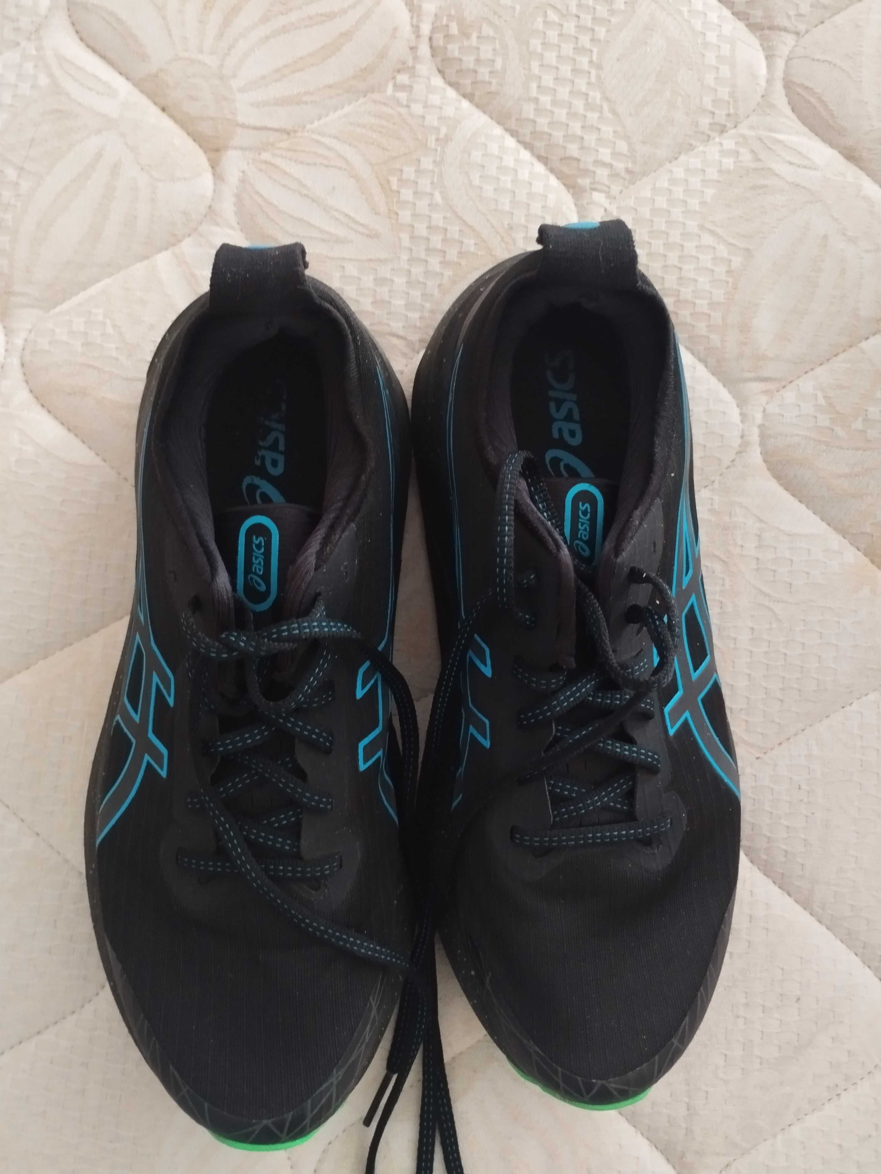 Sapatilhas de corrida ASICS GEL KAYANO 31 - TAMANHO 42.5, SEMI-NOVAS