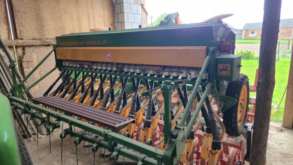 Zestaw siewny Amazone D7/30 Spec. II / Agregat talerzowy Agro System