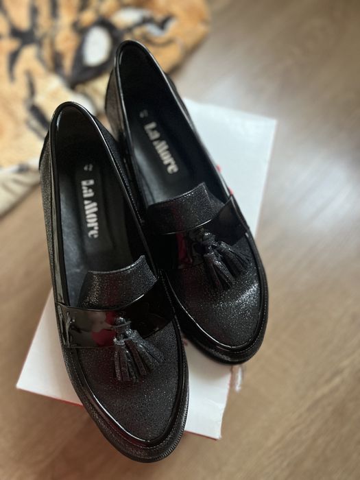 Туфлі, лофери