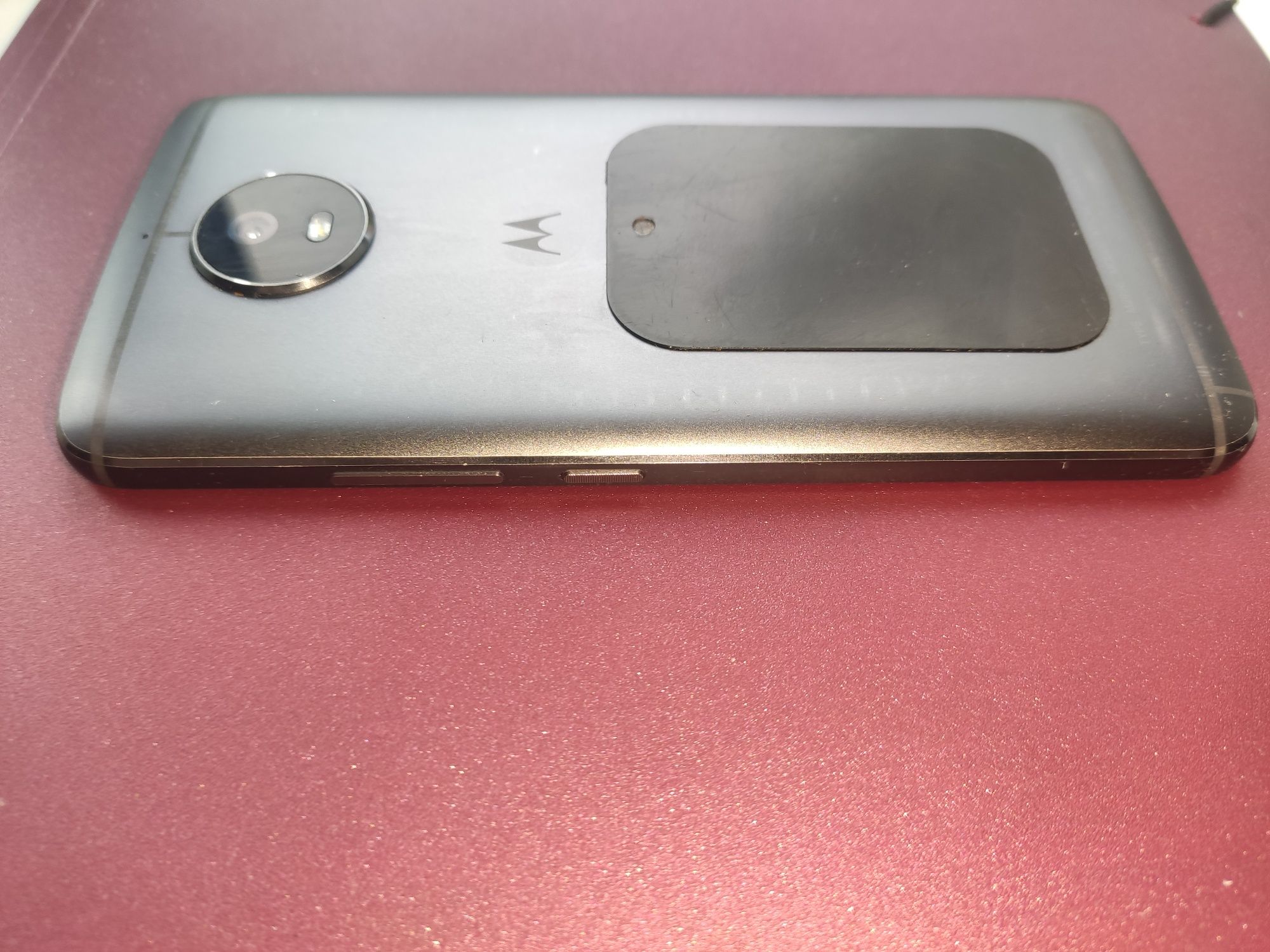 Мобильный телефон Motorola G5 Plus 3/32GB