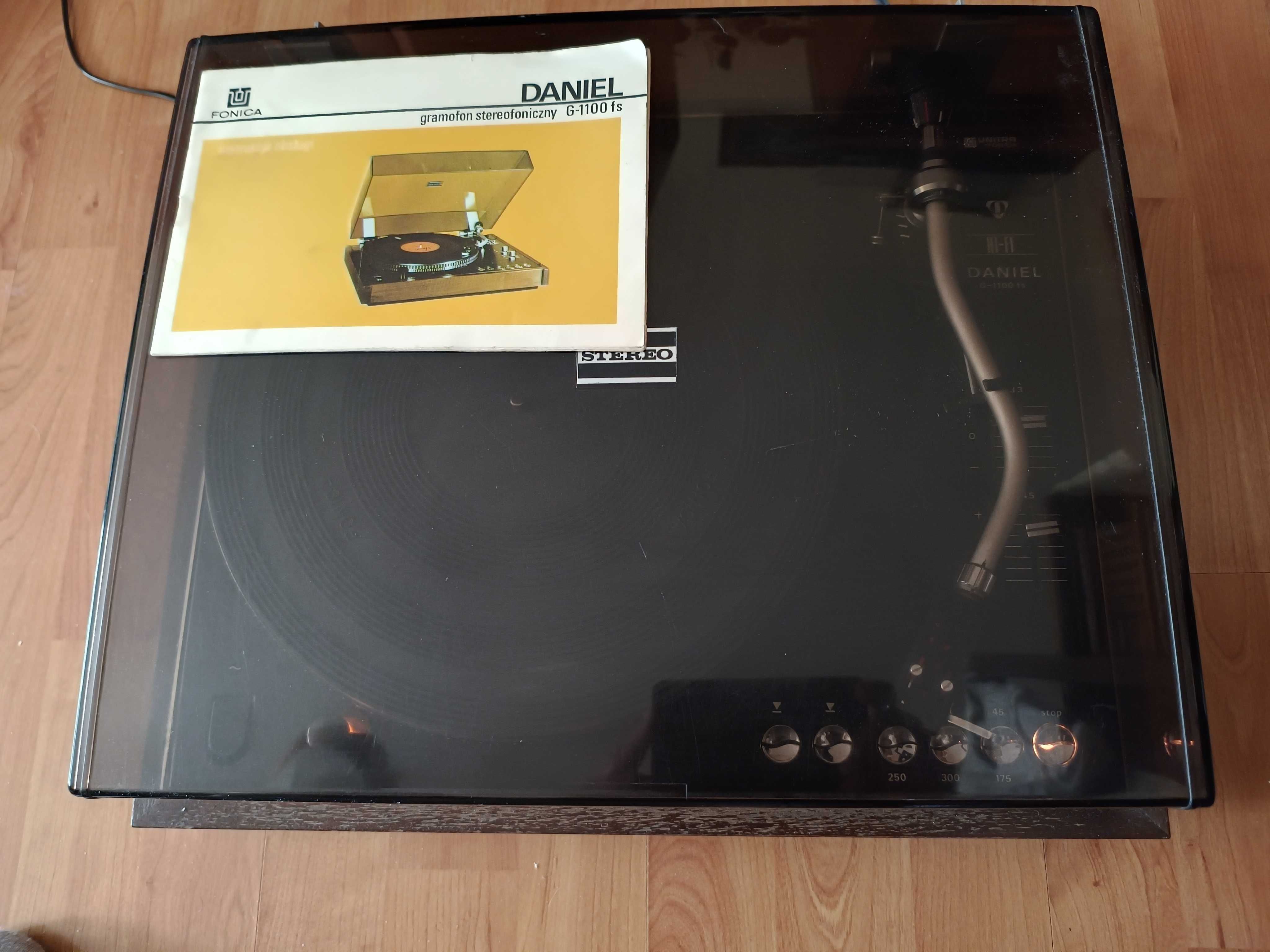Gramofon Daniel G-1100fs