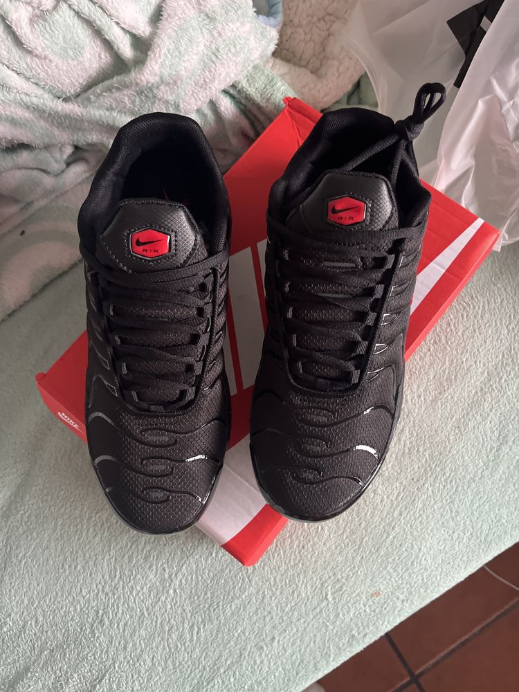 AIR MAX PLUS numero 42