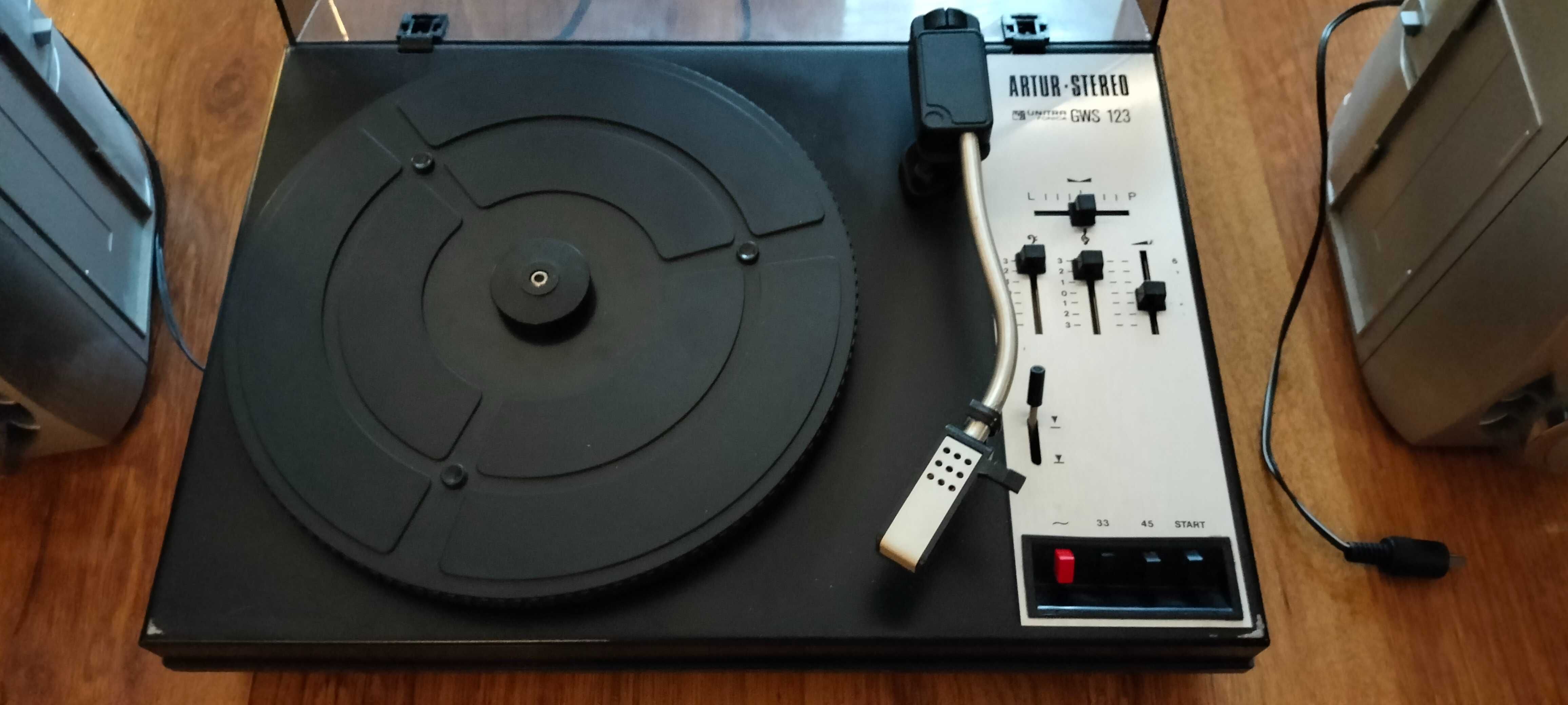 Gramofon Artur stereo GWS 123 + 16 płyt   wszystko sprawne