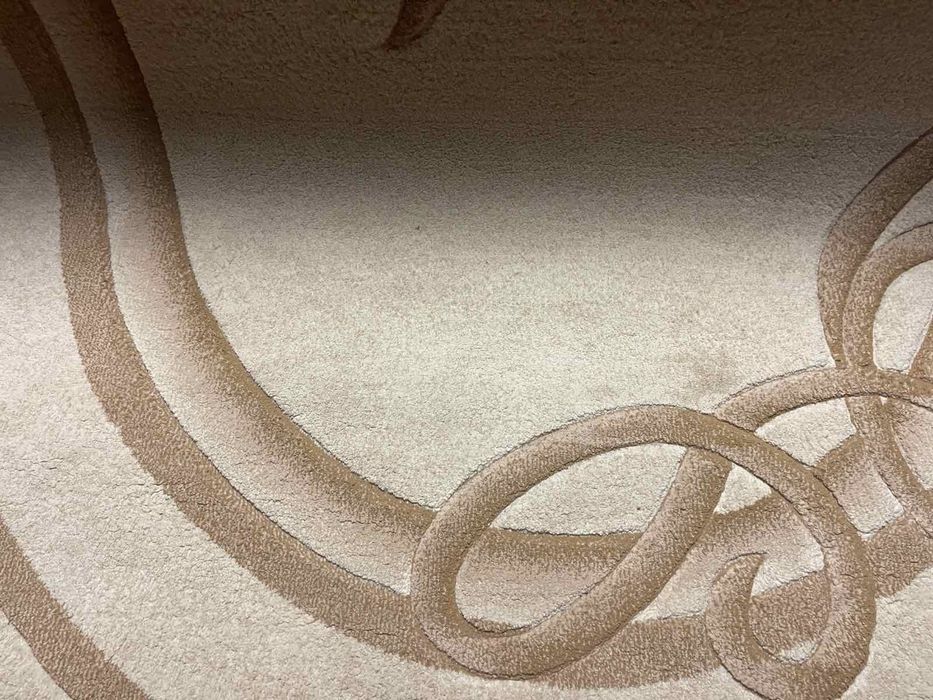 Продам ковер овальний 2м×4м