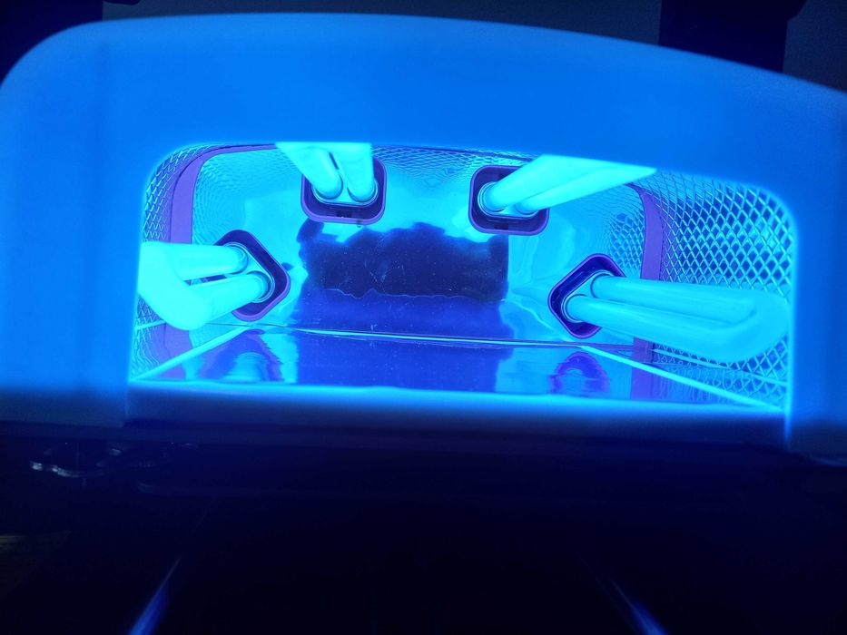 Lâmpada UV para manicure