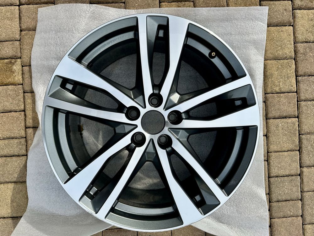 Felga aluminiowa 19” OEM Audi A6 C8